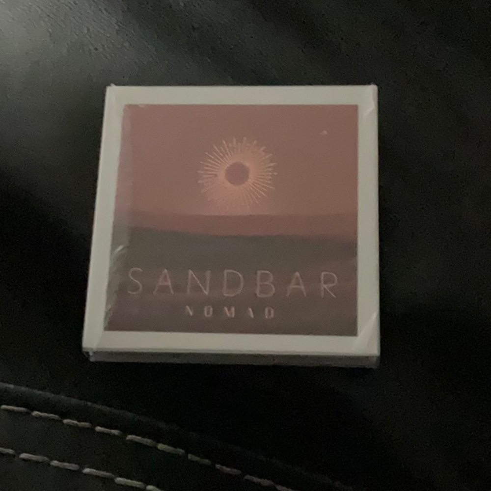 NWT Beauty Nomad Eye Shadow Palette